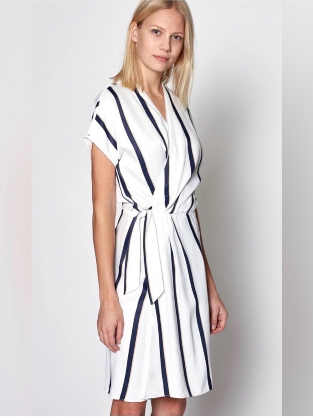 Equipment Femme - NWT - White and Navy Striped kimono style Midi Dress